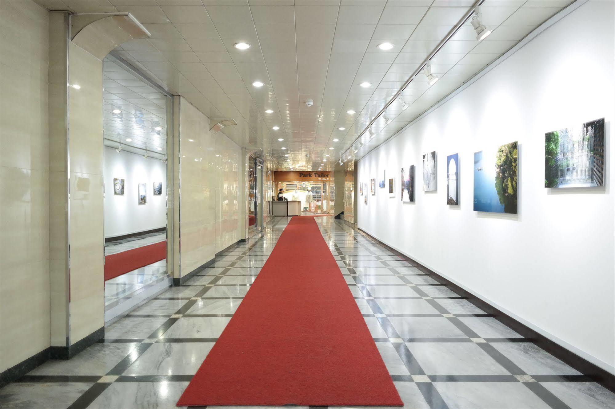 Storyhouse Myeongdong Hotel Seoul Exterior photo
